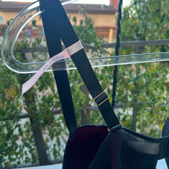 Curvy Couture Black Lace Bra with Underwire Support NWOT - Picture 2 of 10